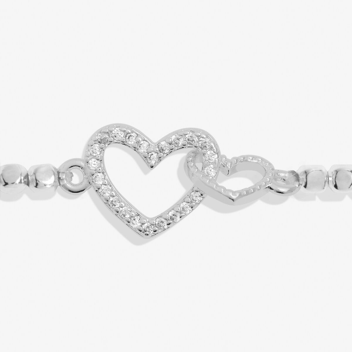 Joma beaded stretch bracelet with heart charm